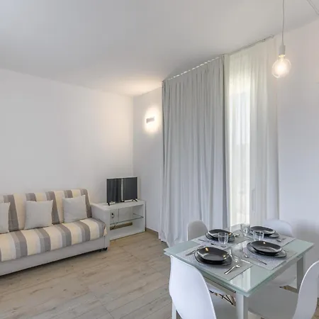 Capo Falcone, Apartamento Stintino