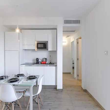 Capo Falcone, Apartamento *